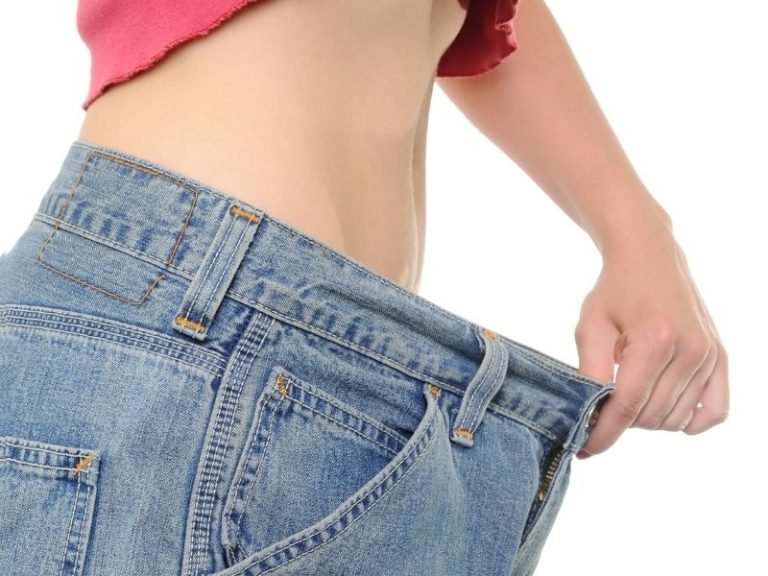 Como lidar com viagens e mudança de rotina sem abandonar o suplemento